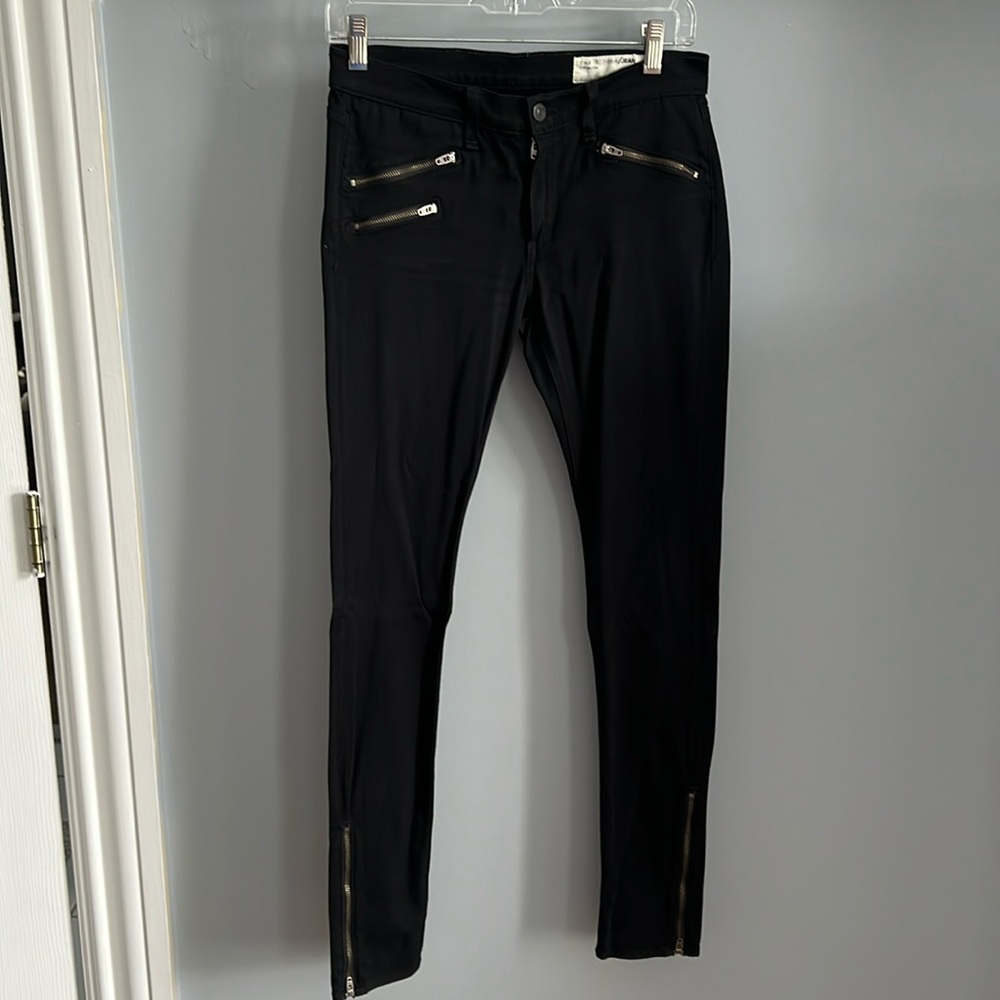 Black Skinny Jeans with Zippered Pockets/Legs